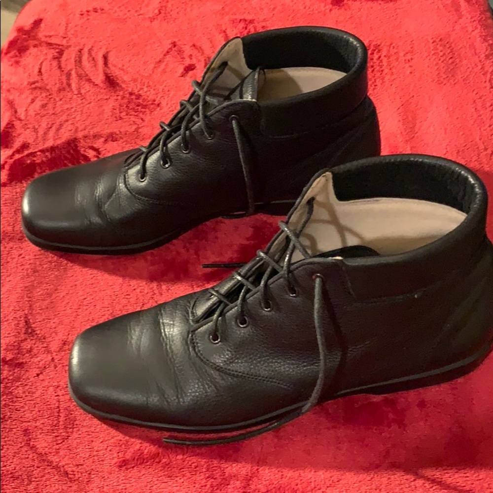 Super comfy leather boots